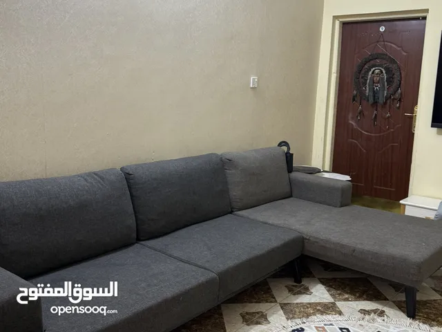 للتواصل واتساب -تخم تركي كورنر باللون الرصاصي ،نظيف،استخدام قليل جدا-غسل جاف بالبخار قبل التسليم