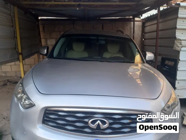 2009 إنفينيتي FX35 Standard