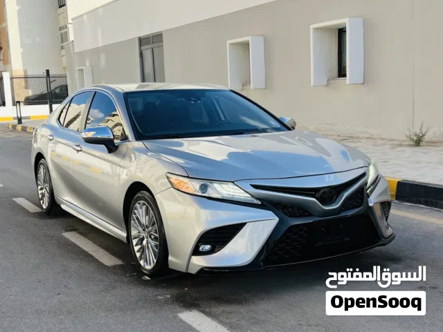 2019 تويوتا كامري SE