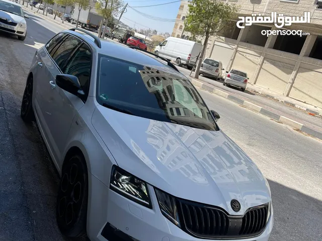 سكودا اوكتافيا اتومات
