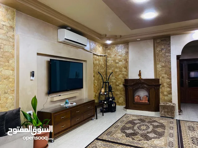 270 m2 4 Bedrooms Apartments for Sale in Amman Al Muqabalain