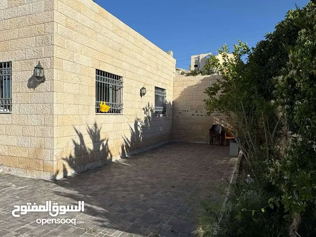 120 m2 4 Bedrooms Townhouse for Sale in Zarqa Al Sukhneh