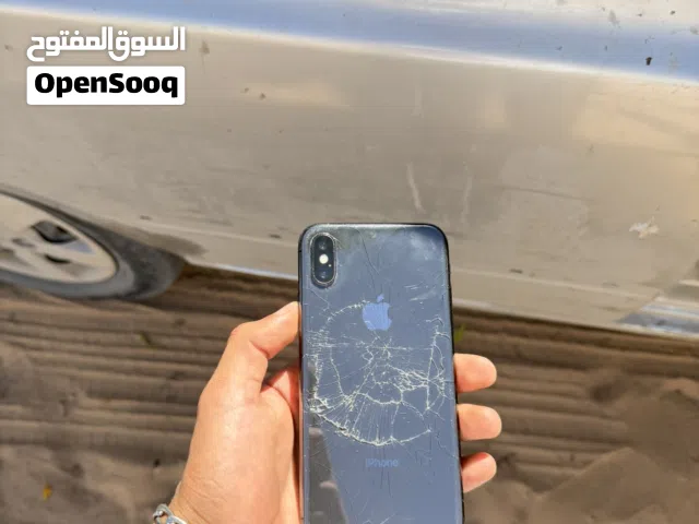 Apple iPhone X 64 GB in Tripoli