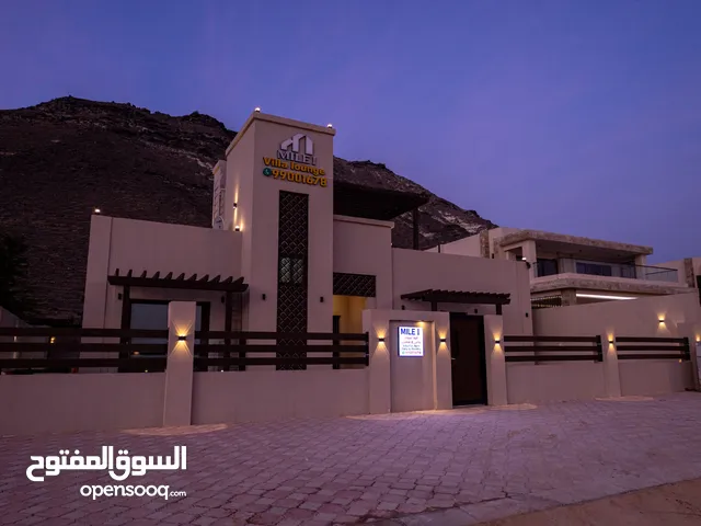 3 Bedrooms Chalet for Rent in Dhofar Salala