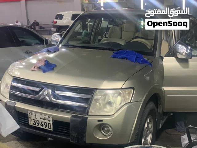 2008 ميتسوبيشي باجيرو GLS