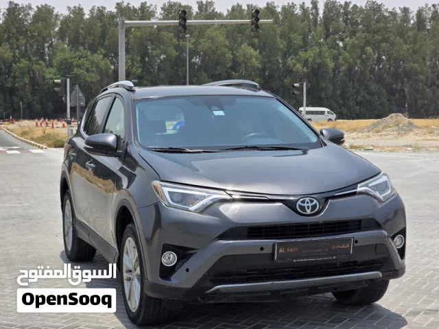 2018 Toyota RAV4 XLE - Clean American Specs full option