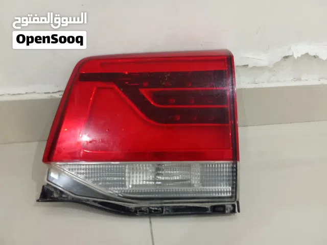land cruiser light 2018 right backlight ليتات ستيشان  2018وراني يومين