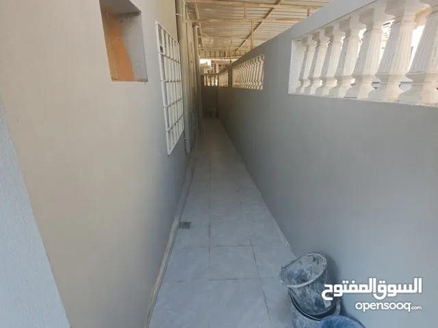 للإيجار نص فيلا في المحرق