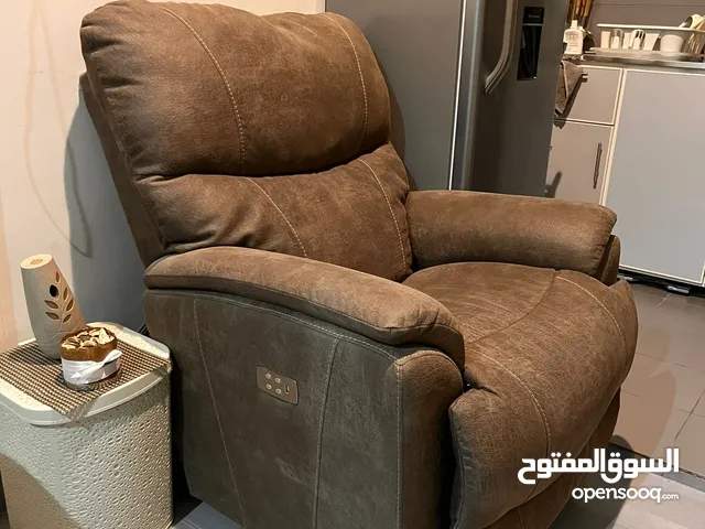 كنبابه كهربائيه lazy boy صوفا تتمدد