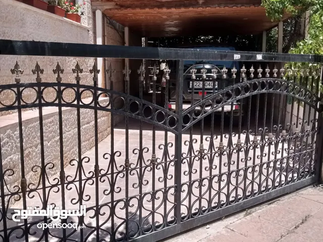 فيلا فاخرة للإيجار – عبدون / بالقرب من السفارة البريطانية - الرقم المرجعي: 12043