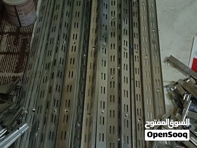ديكور محل كامل للبيع بسعر الحرق ما بقصر مع الشرى