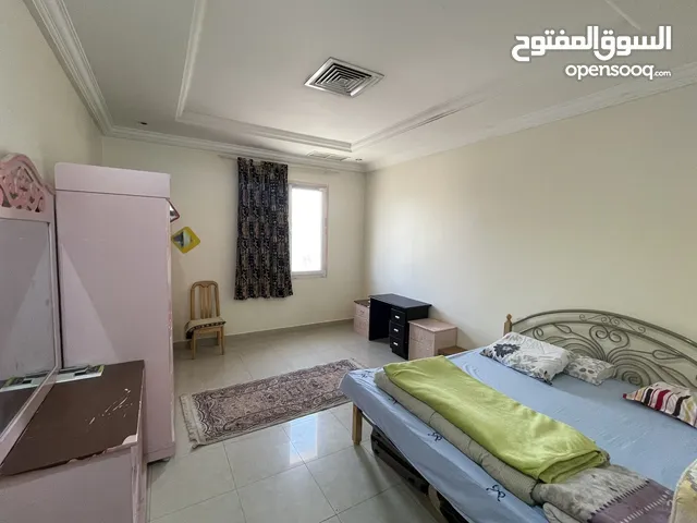 غرفة بحمام خاص لمشاركة سكن لشاب واحد فقط