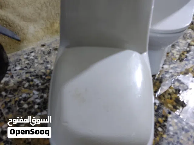 2 مرافق غربي اللون الابيض جودة عاليه ونوعيه ثقيلة