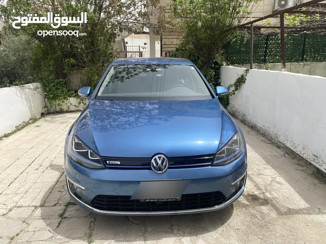 Volkswagen e-Golf 2016 premium plus غولف كهرباء 2016 استخدام خفيف
