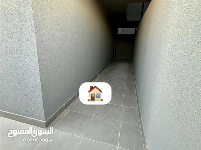 185 m2 3 Bedrooms Apartments for Rent in Al Riyadh Hittin