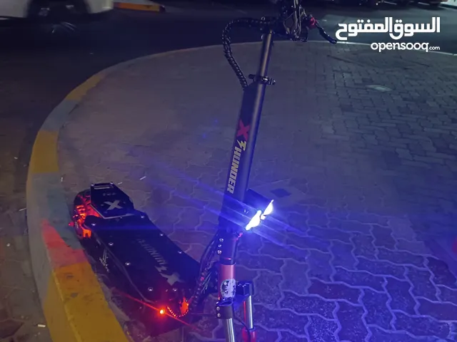 scooter thunder pro with 409 km 1500d negotiable