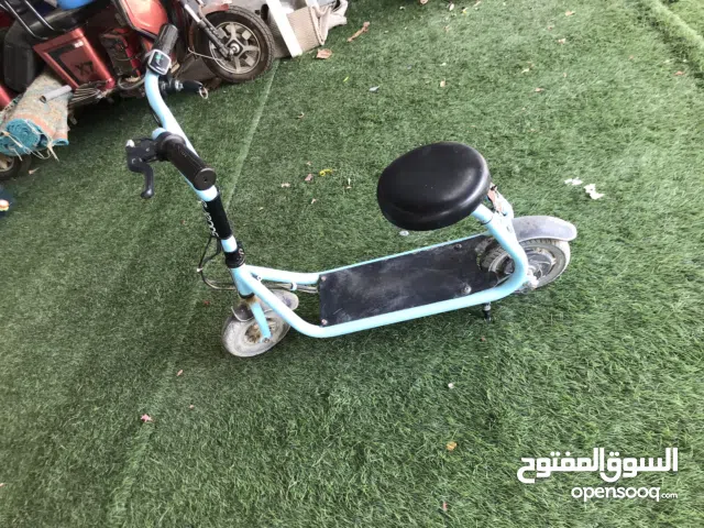 للبيع سكوتر او البدل بي بلستيشين 4