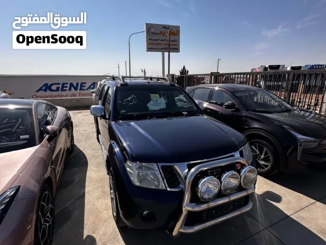 2015, نيسان, نافارا, DX