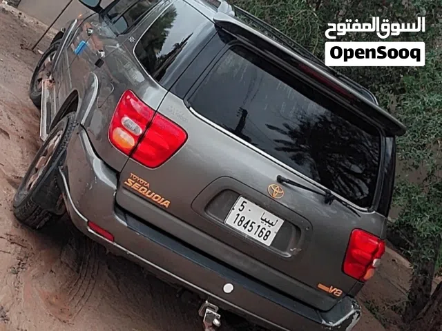 2004 تويوتا سيكويا Limited
