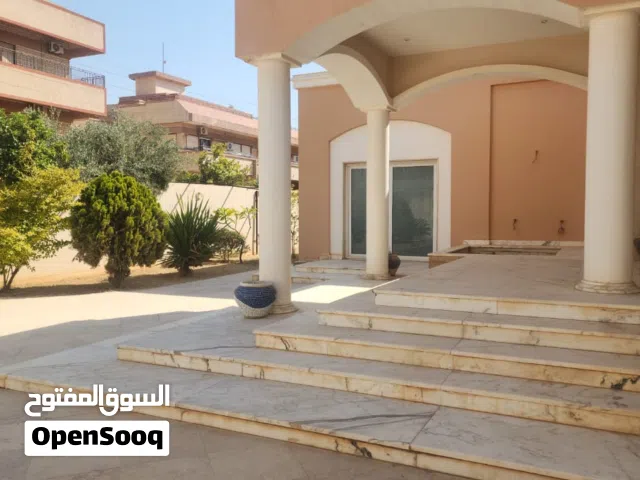 فيلا للاجار في بلعون شارع معهد الصحي