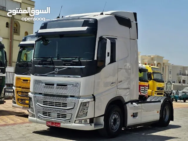 Volvo tractor unit automatic gear‎ راس تريلة فولفو  جير اتوماتيك موديل 2017