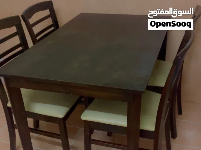 طاولة سفرة + 4 كراسي