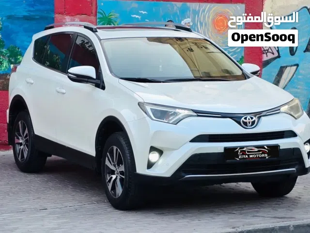 TOYOTA RAV 4  2017 FULL OPTION MODEL WITH SINGLE OWNER AND WELL-MAINTAINED CAR