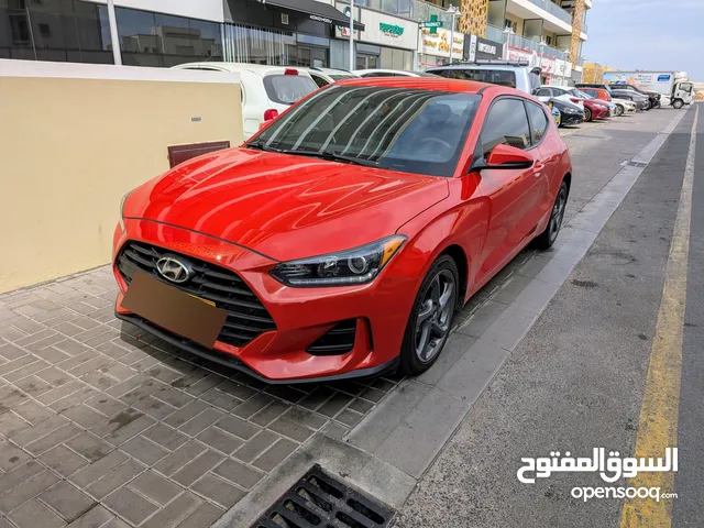 هيونداي فيلوستر (عدد أميال منخفض، بحالة ممتازة)  Hyundai Veloster (Low Mileage, Mint Condition)