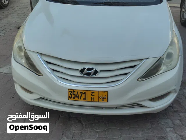 HYUNDAI -SONATA -MODEL 2012- WHITE