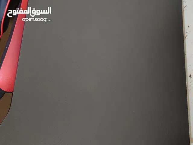 طاولة قيمنق للكمبيوتر للبيع