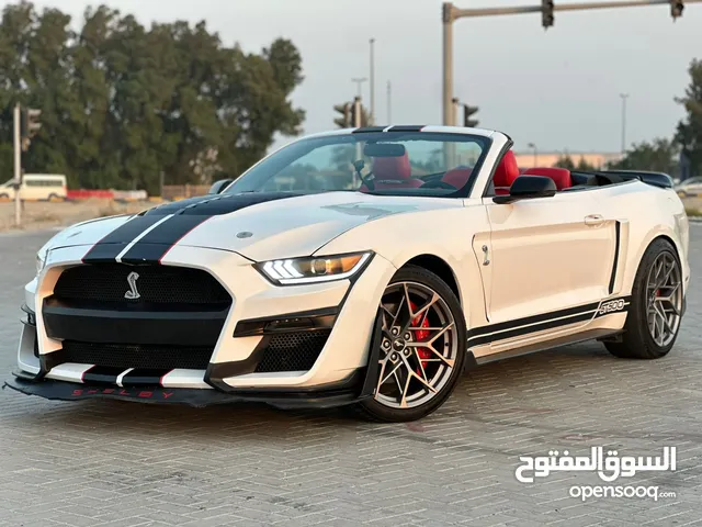 فورد موستنج 8 سلندر GT كشف جير عادي السيارة بحالة ممتازة جاهزة للتسجيل والاستخدام موجودة في الشارقة