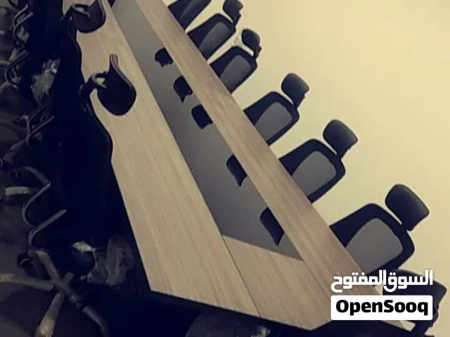 طاولات اجتماعات عدة الوان وقياسات