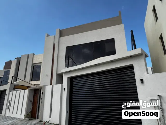 565 m2 More than 6 bedrooms Villa for Sale in Muscat Al Khoud
