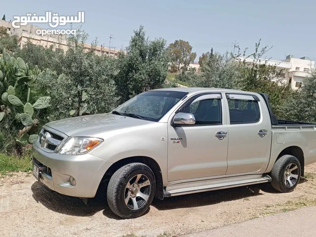 Used Toyota Hilux in Ajloun