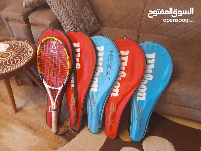 مضارب تنس ارضي جديده للبيع بحاله ممتازه جدا وماركات