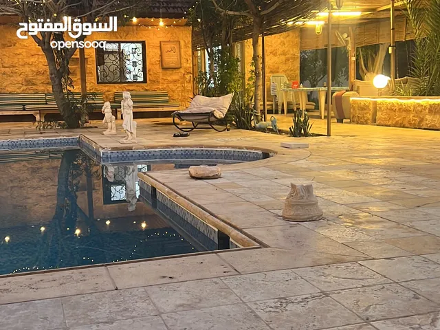2 Bedrooms Chalet for Rent in Salt Al Balqa'