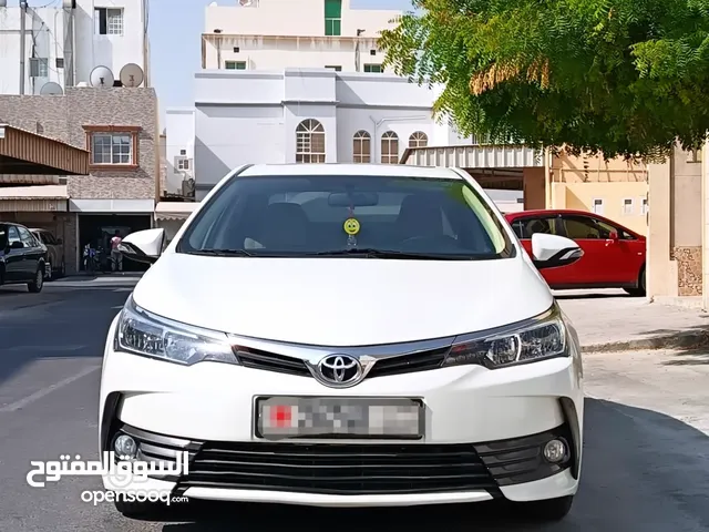 TOYOTA COROLLA 2.0XLI 2019 WITH SUNROOF MID OPTION  EXCELLENT CONDITION CAR FOR SALE