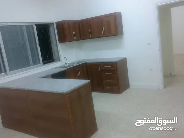 140 m2 4 Bedrooms Apartments for Rent in Amman Al-Thra