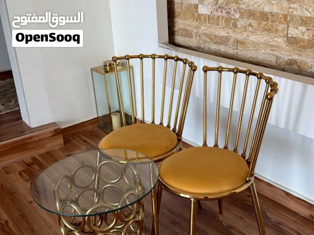 طاوله جانبيه مع كراسي 2