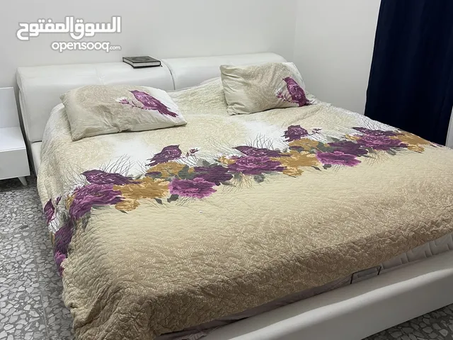 غرفة نوم أنيقة مستعملة – كاملة فقط بـ 5000 شيقل!