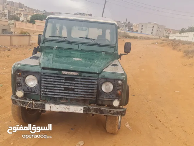 Used Land Rover Defender in Tarhuna