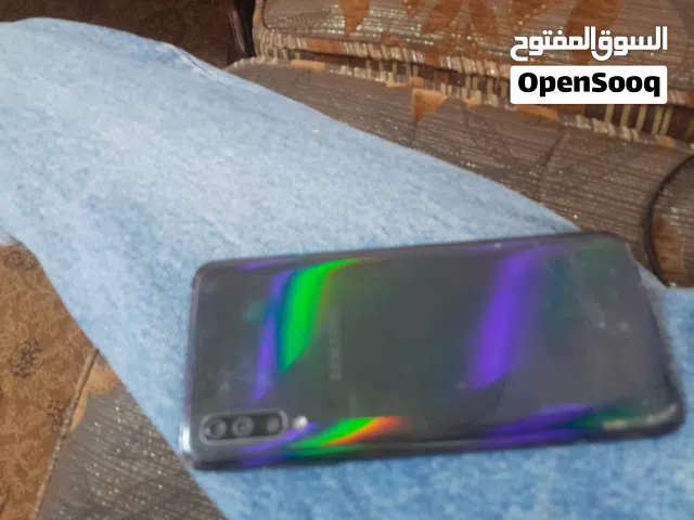 سامسونج a70 شاشته مكسورة وبدو قاعدة شحن