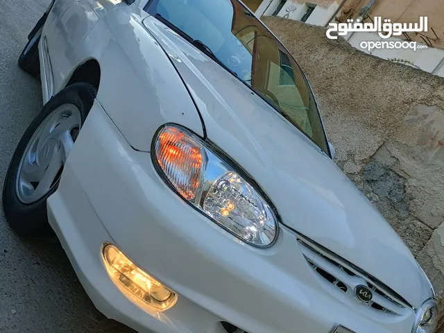 Used Kia Sephia in Ramtha