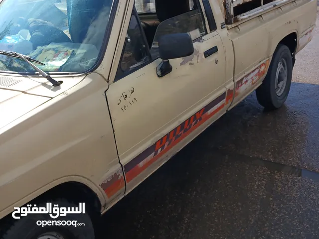 Used Toyota Hilux in Amman