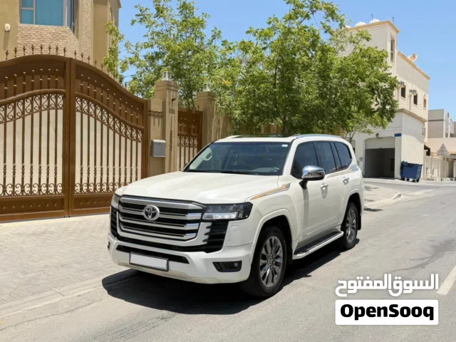 2022 Toyota Land Cruiser GXR