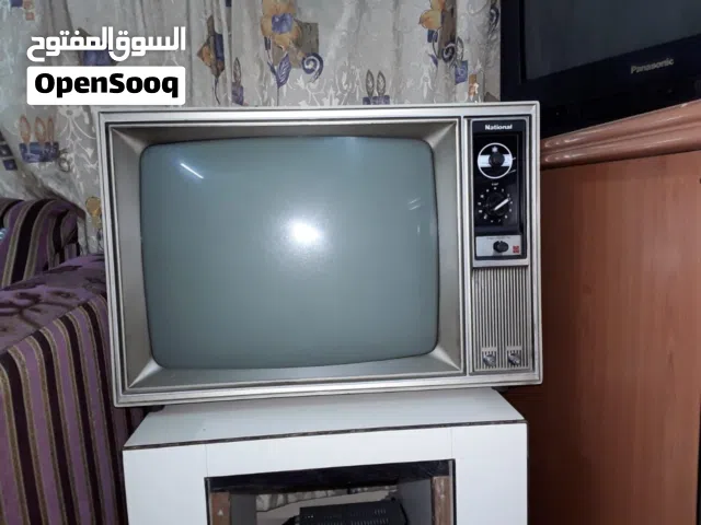 من النوادر.. تلفزيون قديم شغال وبحاله ممتازة
