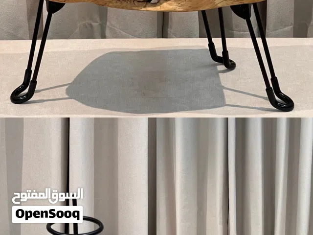 طاولات خشب طبيعي