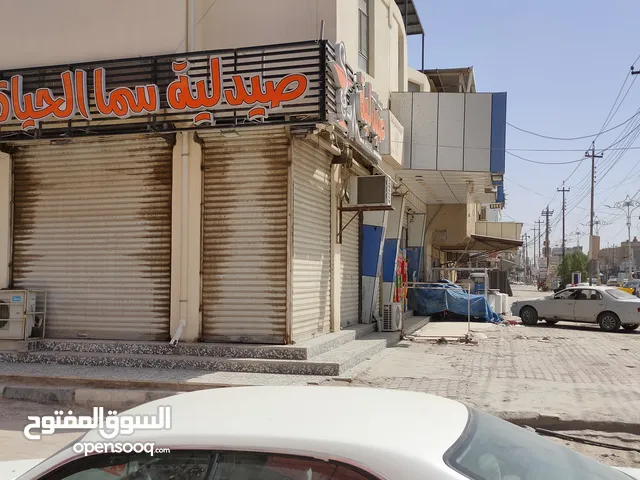 عيادات الأطباء الايجار كل عياده تحتوي على غرفة طبيب وصالة انتظار البناية ركن مقابل شارع 17 ب