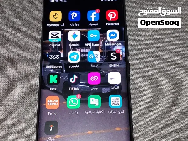 هاتف إنفينيكس نوت 40 برو مستعمل بحالة ممتازة بسعة 256 جيجابايت مع الكرتونة وشاحن لا سلكي