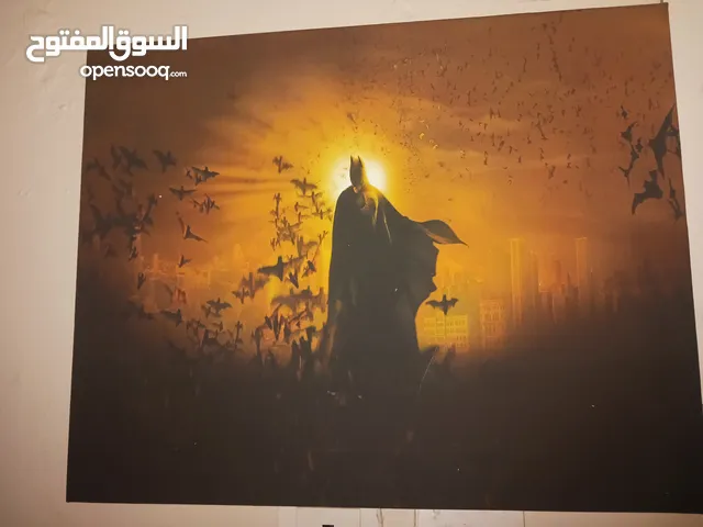 تم استخدامه مثل الجديد لإعداد غرفة الألعاب الخاصة بك، إطارات صور باتمان جاهزة وأشياء أخرى